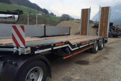 2-2019-neuer-3-Achs-Tieflader