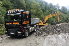 f88bc670-2dce-455d-a06e-63af522a6973